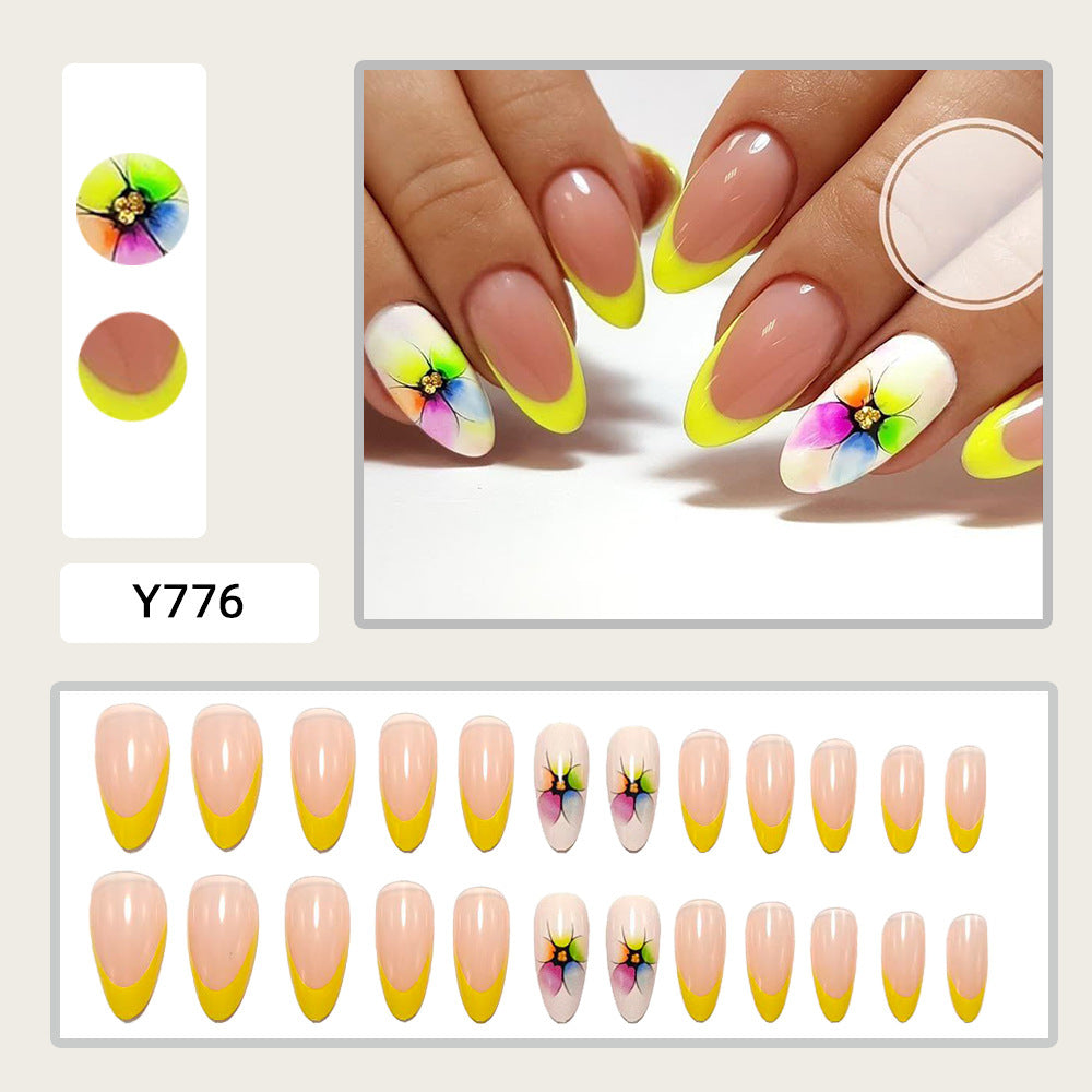Artful Nail Tips Bowlift