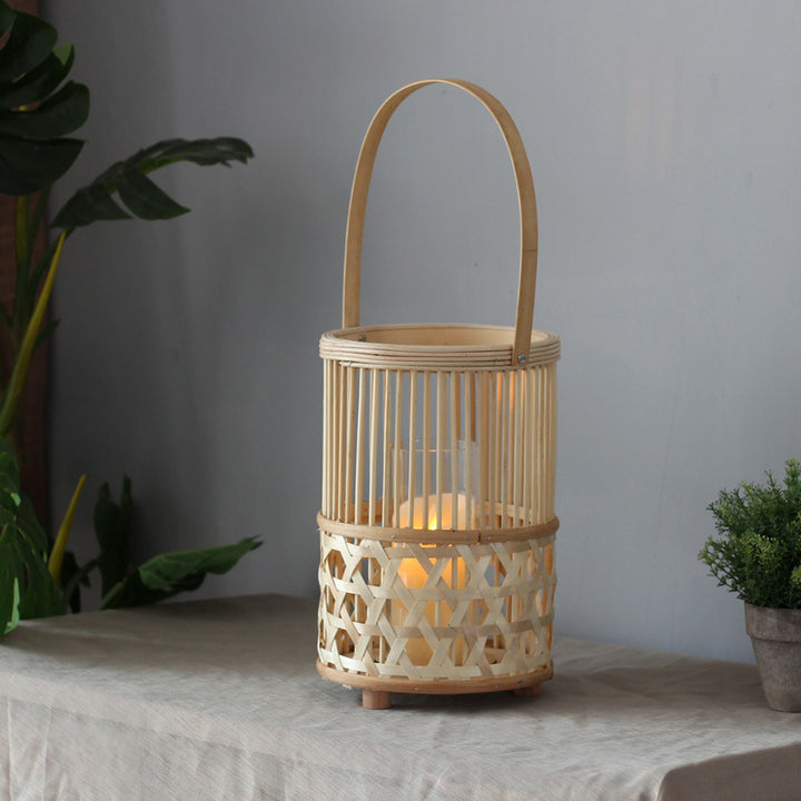 Handcrafted lantern made of rattan Bowlift
