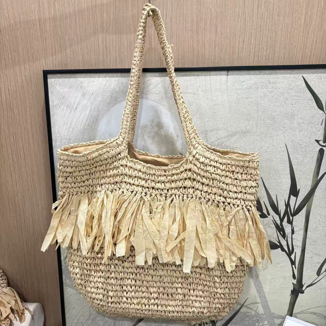Braided Bag with Fringed Design Bowlift