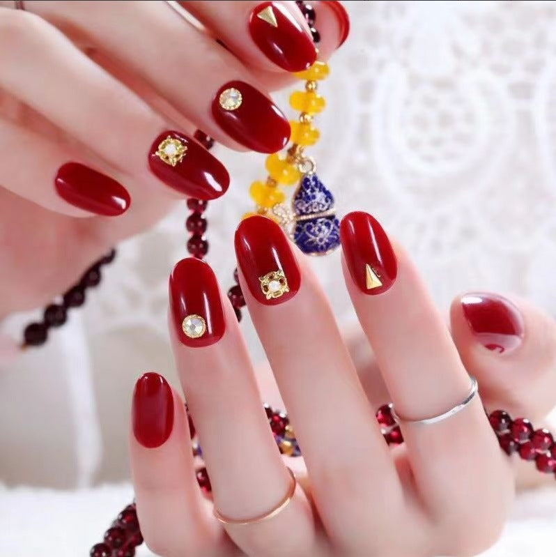 Artful Nail Tips Design Bowlift