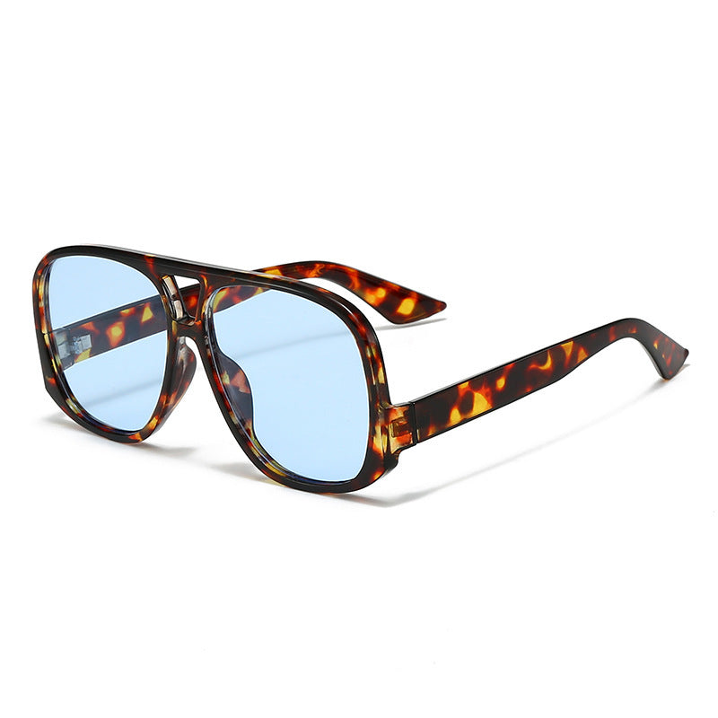 Women trendy oversized sunglasses in modern tortoiseshell pattern Bowlift