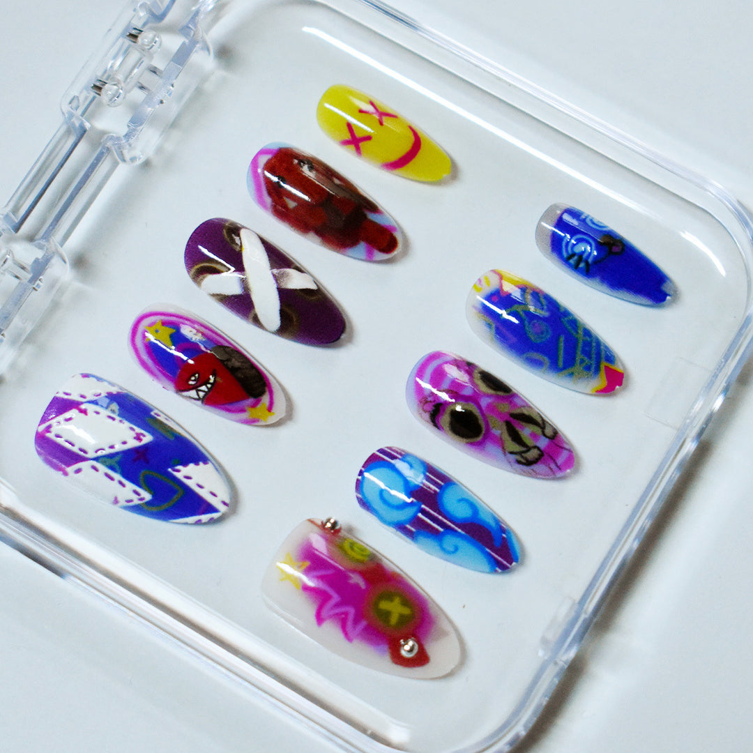 Artistic Kiss-Themed Press-On Nail Art Bowlift