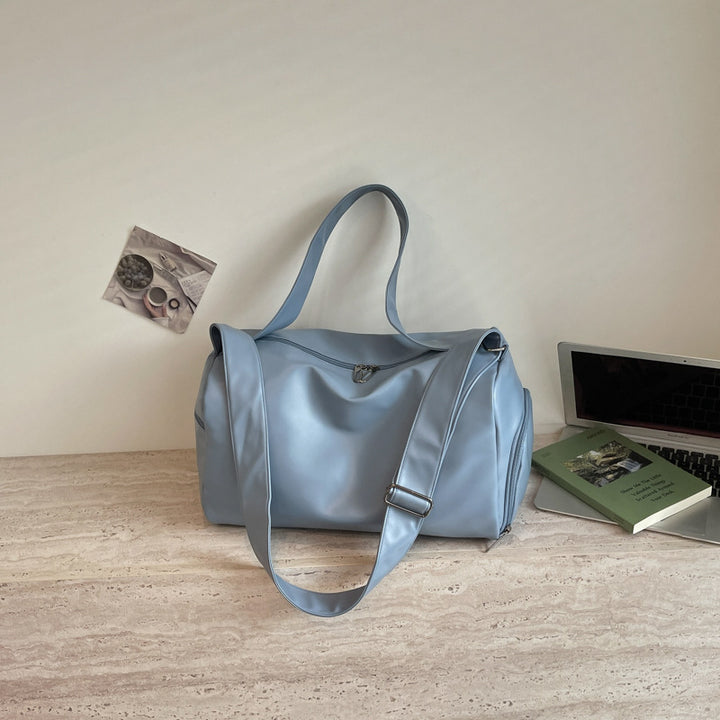 Elegant and Functional Travel Bag Bowlift