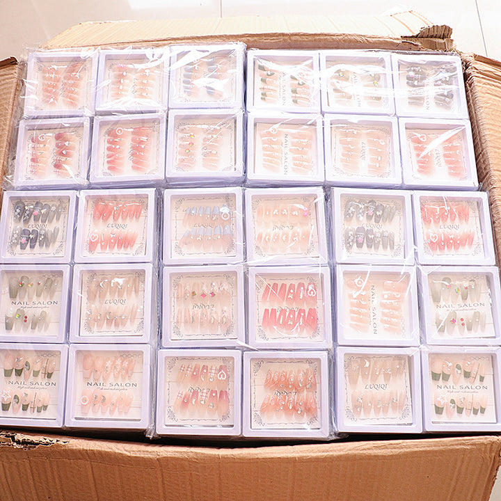 Decorative Press-On Nail Collection Bowlift