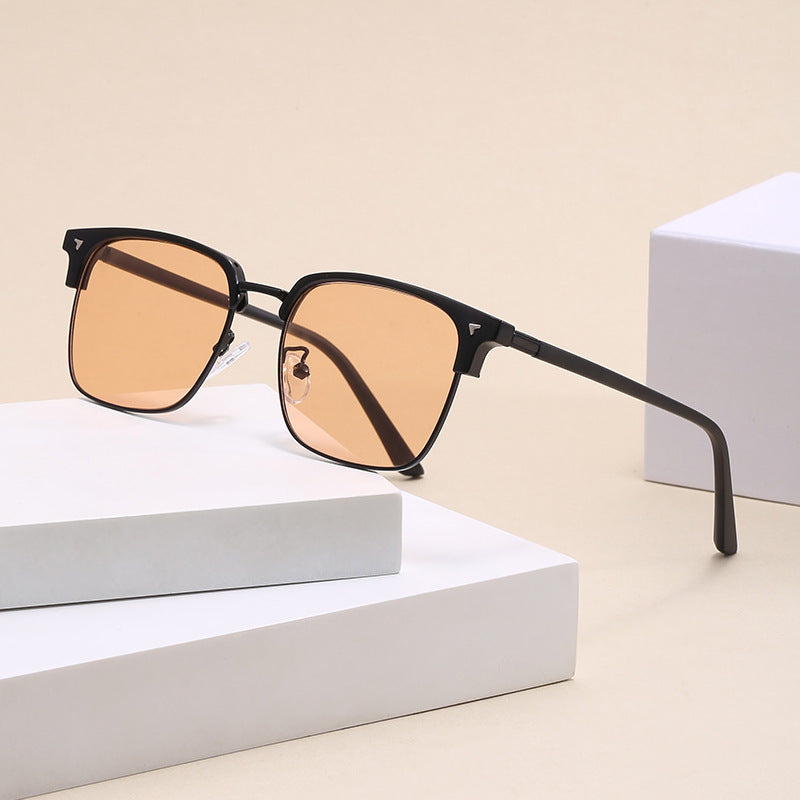 Ladies elegant square glasses with lightweight metal frame Bowlift