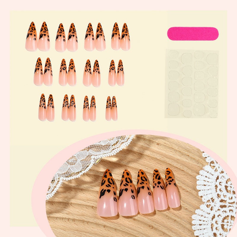Creative Nail Art Set with Leopard Print Bowlift