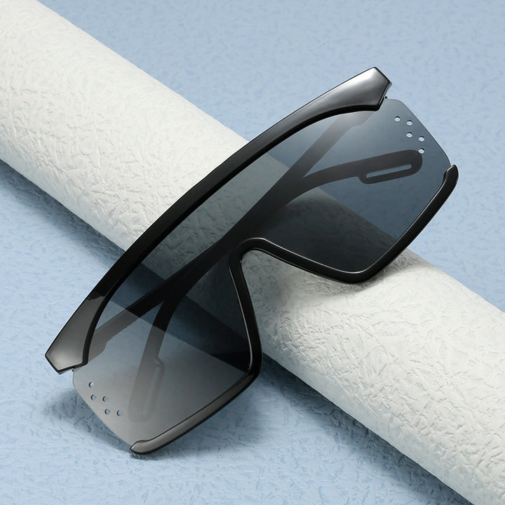 Ladies sporty sunglasses Bowlift