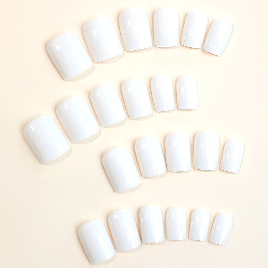Artificial nail set with elegant, high-gloss design Bowlift