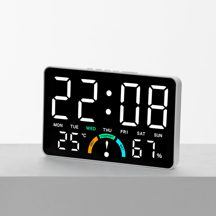 Digital watch with comprehensive weather display Bowlift