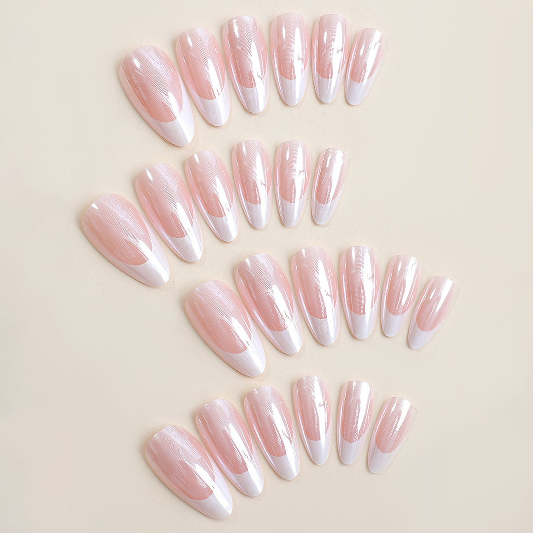 Artificial nail model with elegant French design Bowlift