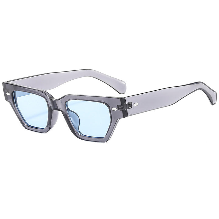 Women’s sunglasses in modern, geometric design with glare-free lenses Bowlift