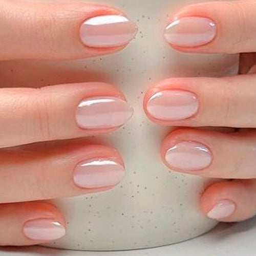 Nail extensions with elegant gloss finish Bowlift