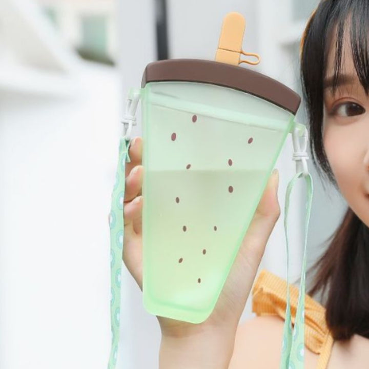 Ladies creative fruit water bottle Bowlift