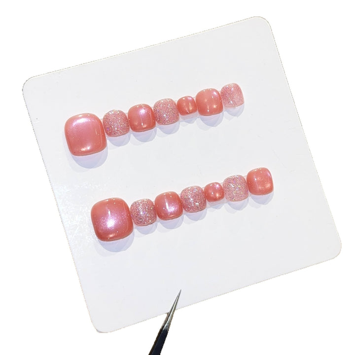 Artificial Nail Set with Glitter and Shimmering Effect Bowlift