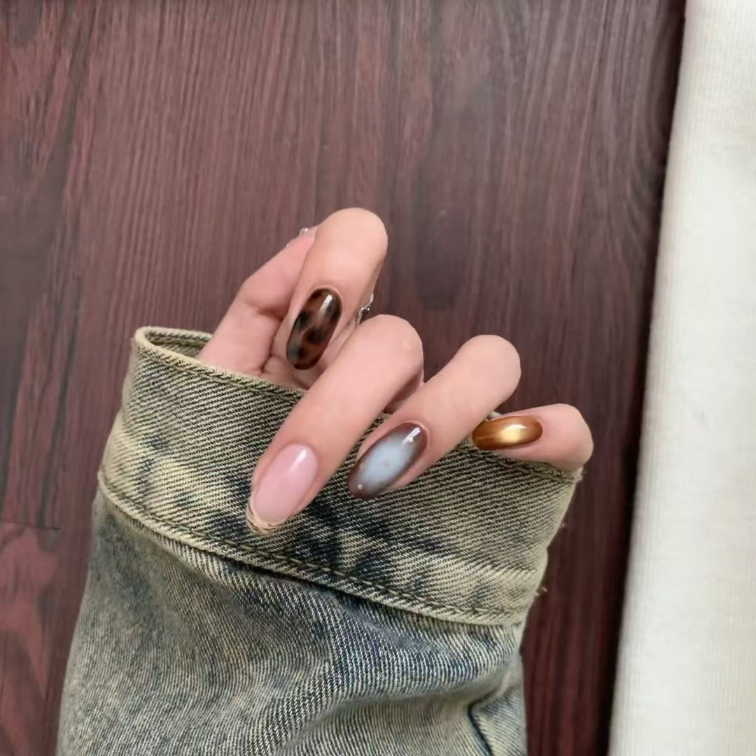 Trendy Press-On Nail Art Bowlift