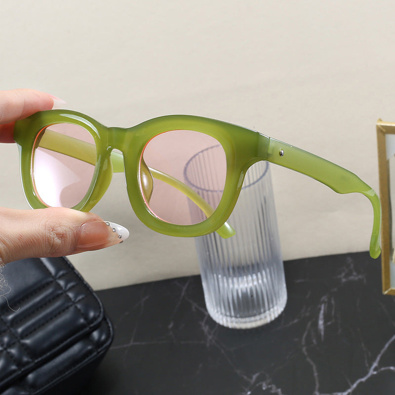 Women's sunglasses in modern, square design Bowlift