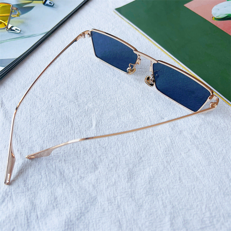 Fashion-Forward Geometric Frame Sunglasses Bowlift