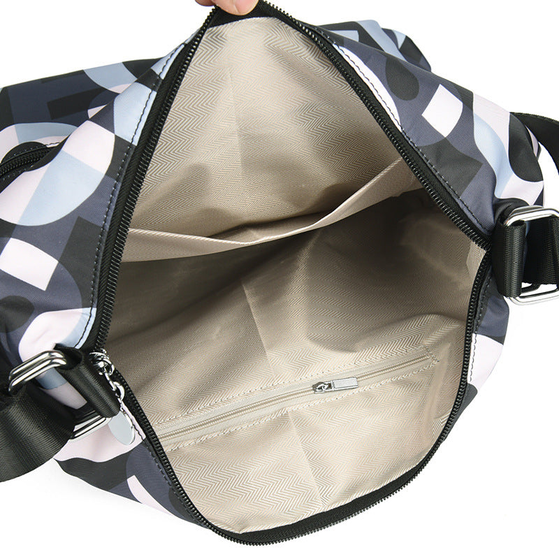 Spacious Multi-Pocket Shoulder Bag Bowlift