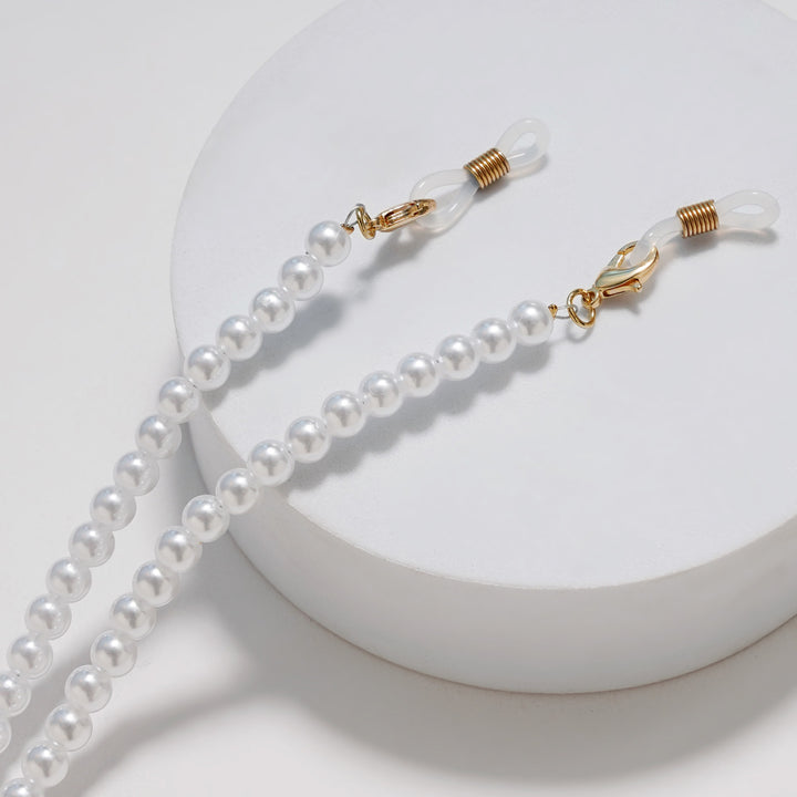 Elegant Pearl Eyewear Chain Bowlift