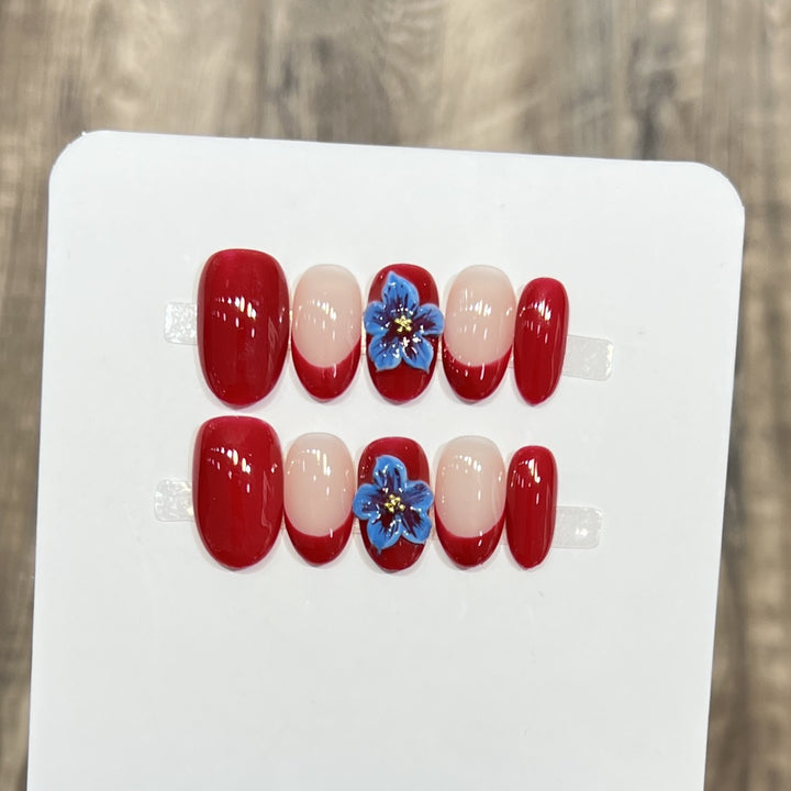 Stylish Floral Accent Press-On Nail Set Bowlift