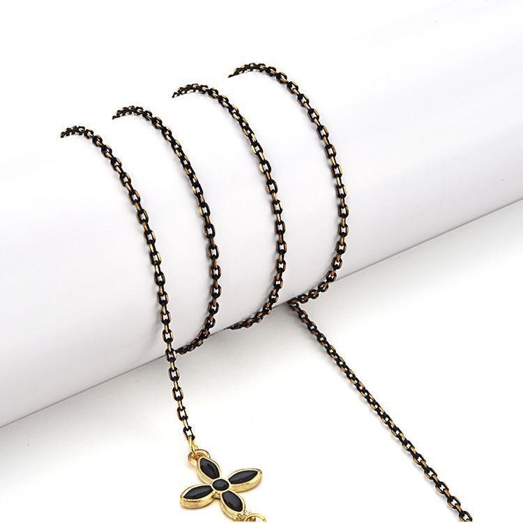 Adjustable Chain Eyewear Holder Bowlift