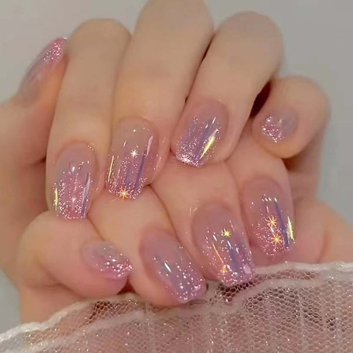 Sparkling artificial nails with 3D effects Bowlift
