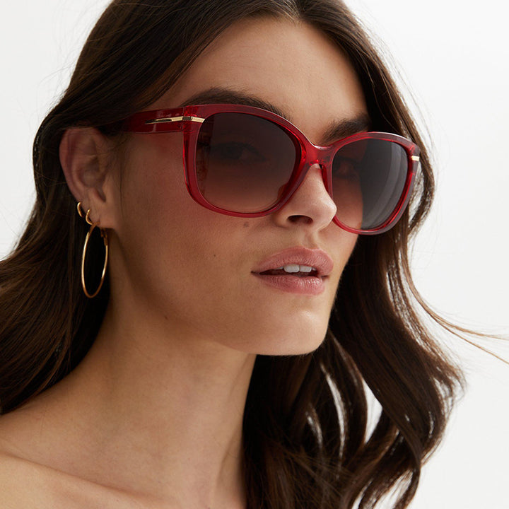 Women's oversized sunglasses with elegant plastic frame and protective UV filter Bowlift
