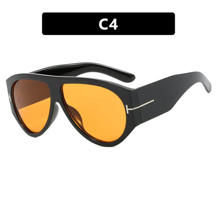 Ladies elegant sunglasses in striking design Bowlift