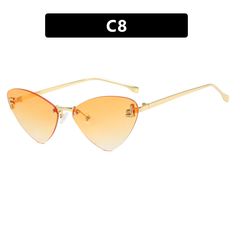 Women's extravagant Cat-Eye sunglasses with sparkling details Bowlift