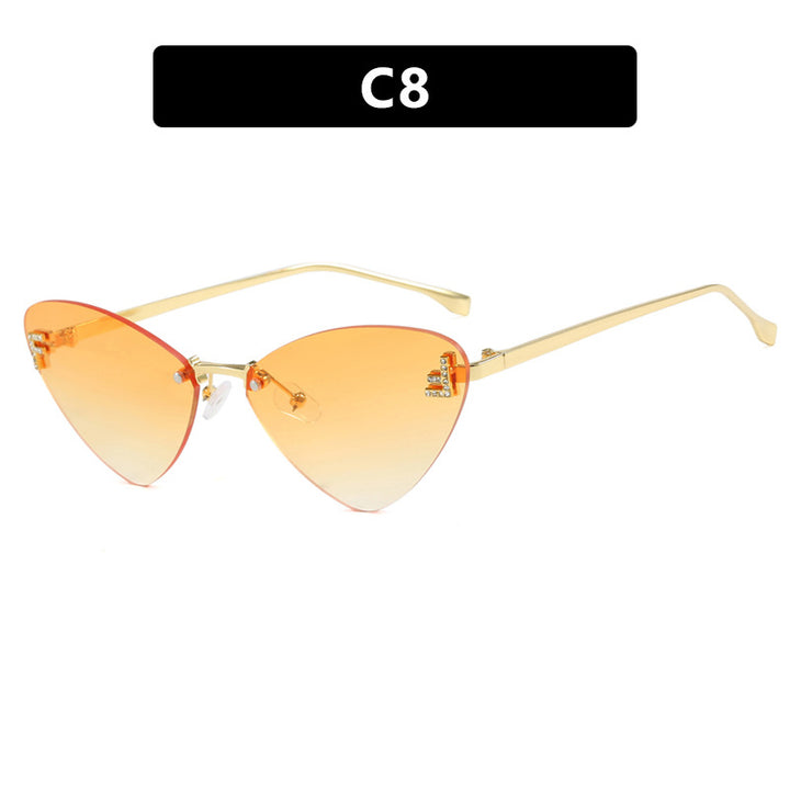 Women's extravagant Cat-Eye sunglasses with sparkling details Bowlift