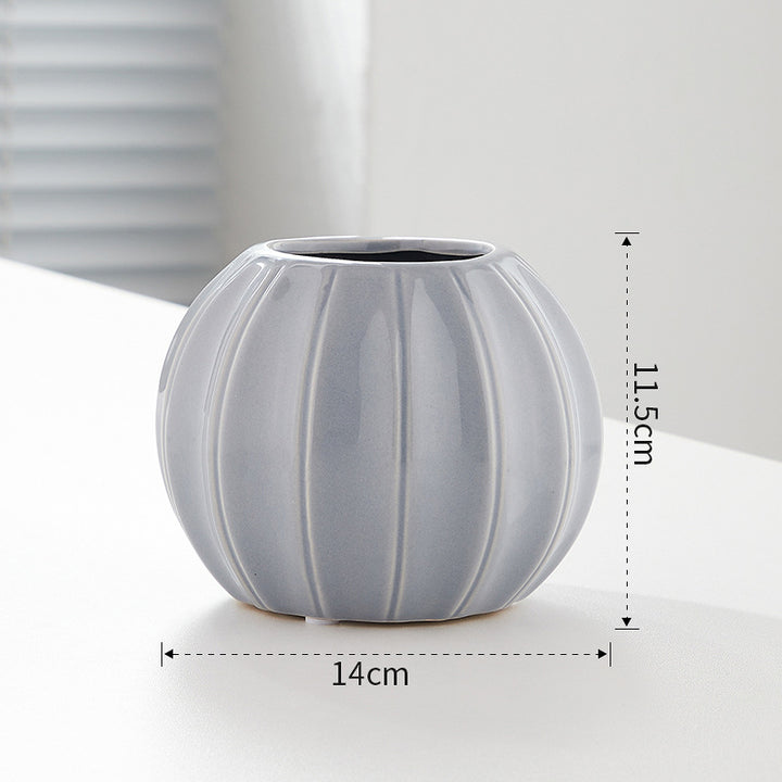 Decorative ceramic vase with modern ribbed design Bowlift