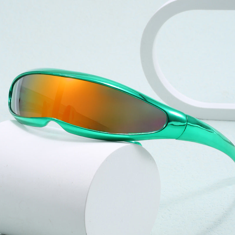 Women Sporty Sunglasses with Ergonomic Design and Mirrored Lenses Bowlift
