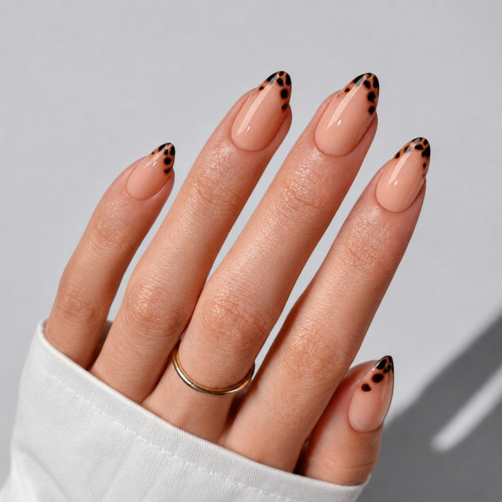 Elegant Press-On Nails with Animal Accents Bowlift