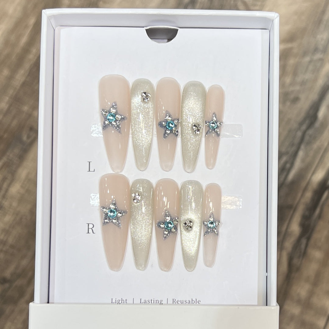 Star-Accent Press-On Nail Art Set Bowlift