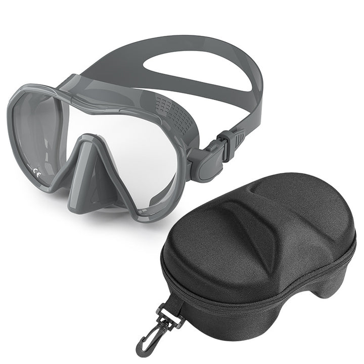 Diving mask with wide field of vision and comfortable wearing comfort Bowlift