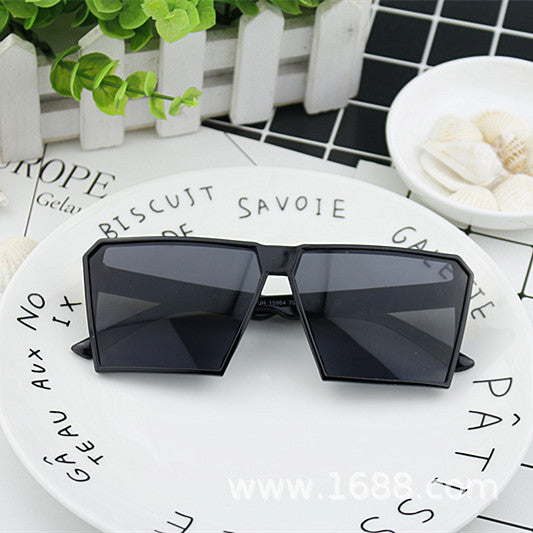Women's Fashion Sport Sunglasses with Square Frame and Mirrored Lenses Bowlift