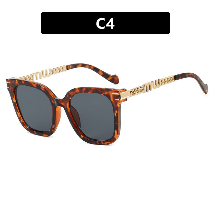 Ladies trendy square sunglasses with elegant frame and stylish gold accent Bowlift
