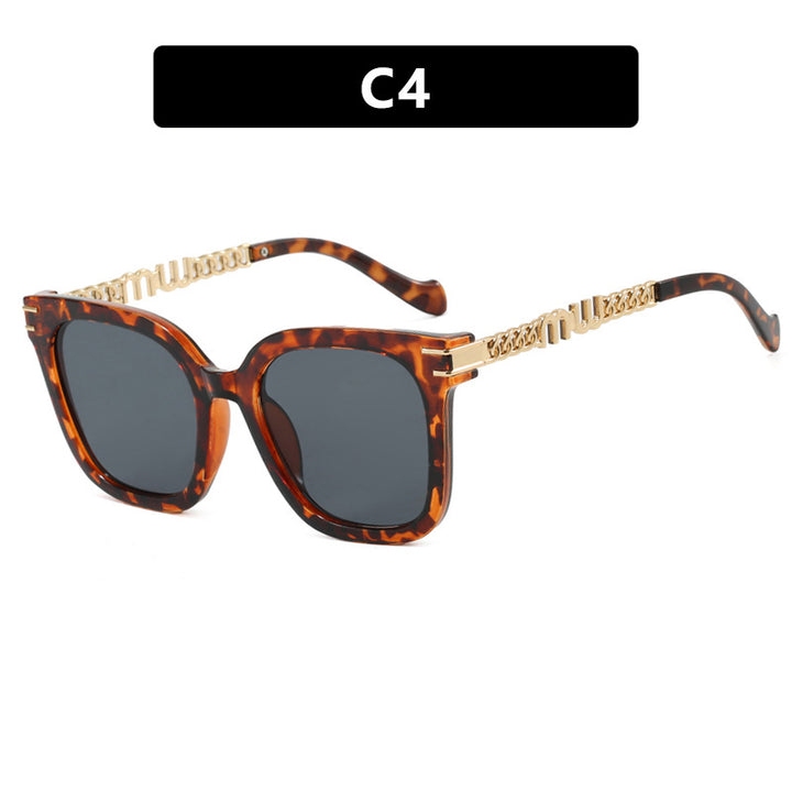 Ladies trendy square sunglasses with elegant frame and stylish gold accent Bowlift