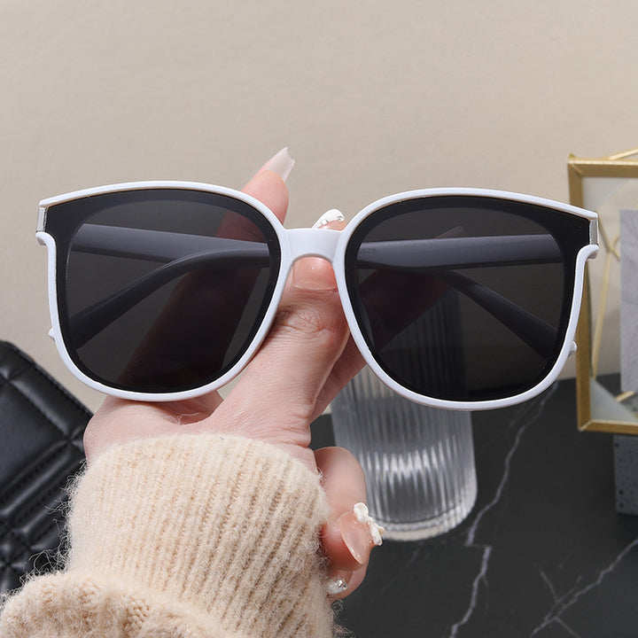 Women's stylish sunglasses with fashionable design Bowlift
