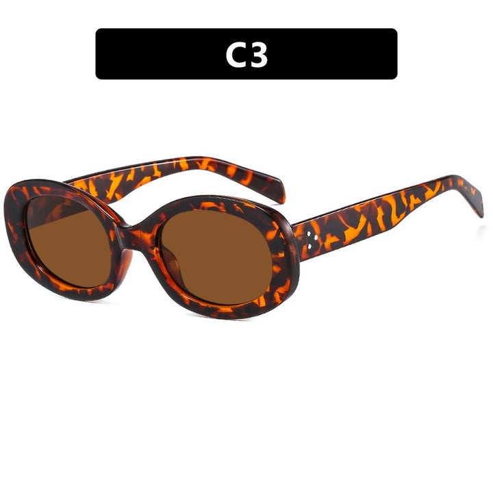 Ladies fashionable sunglasses in elegant oval design with sturdy frame Bowlift