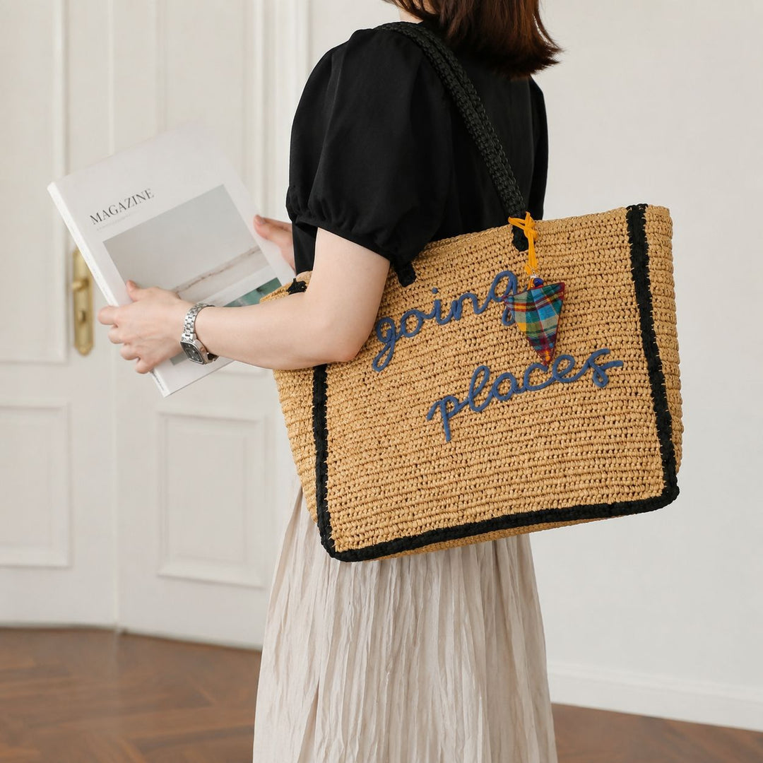 Bast tote bag with colorful patch Bowlift