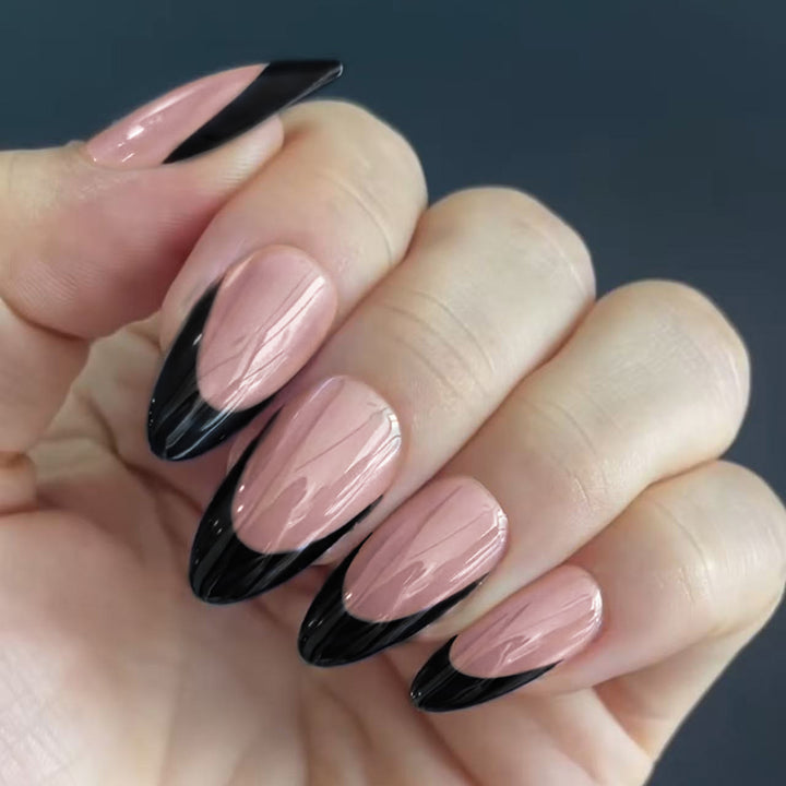 Elegant Stiletto Press-On Nails with Modern French Tip Design Bowlift