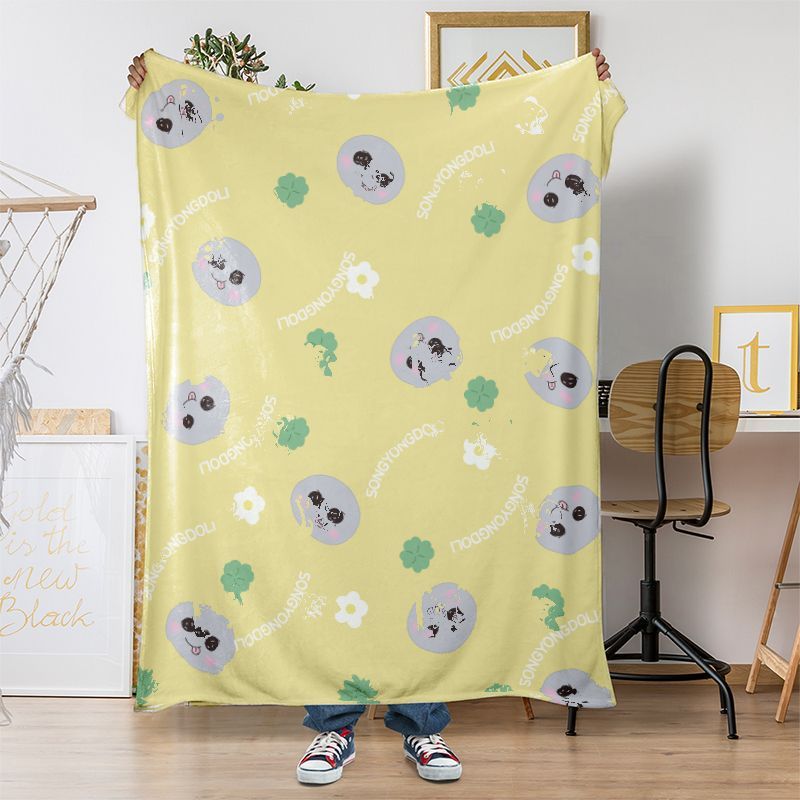 Cozy Plush Dog-Themed Throw Blanket