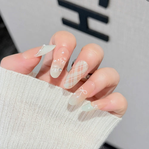 Decorative Press-On Nail Art Set Bowlift