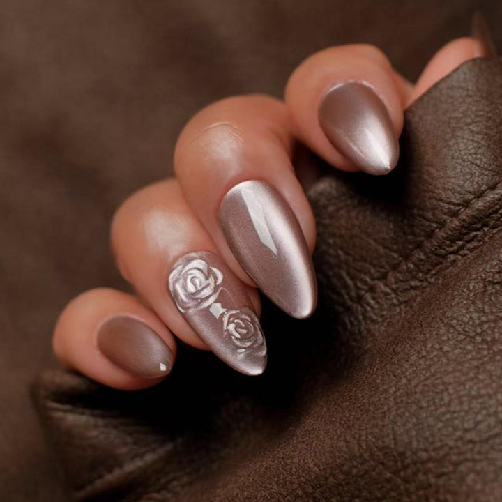 Artful nail art with floral accents Bowlift