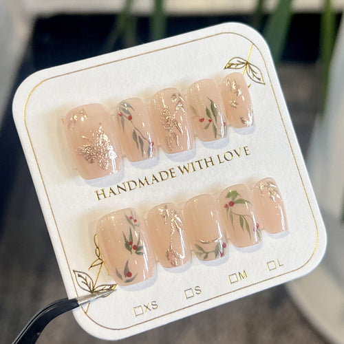 Artistic nail extensions with floral patterns Bowlift