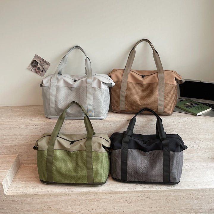Spacious Multi-Functional Duffle Bag Bowlift