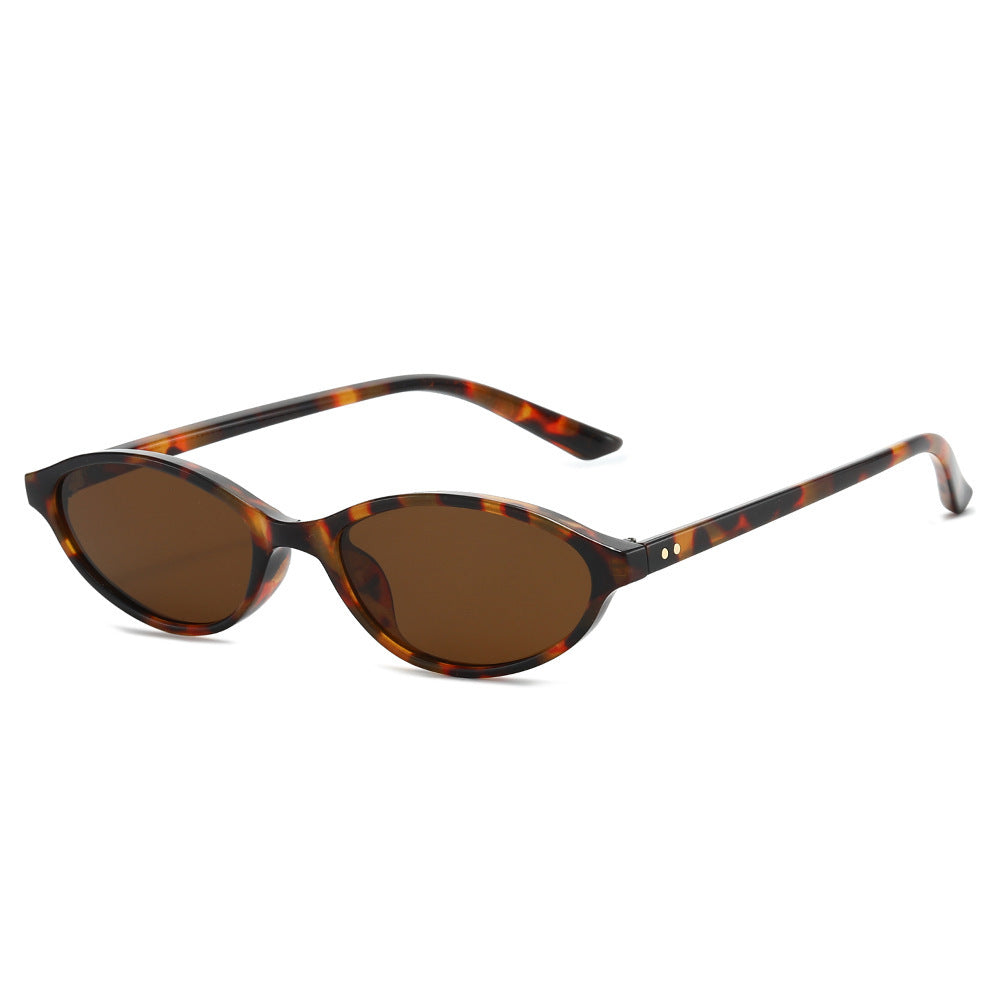 Chic Vintage-Inspired Oval Sunglasses Bowlift