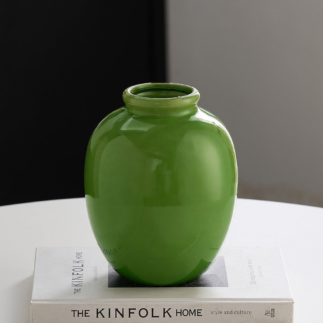 Elegant ceramic vase for stylish living spaces Bowlift