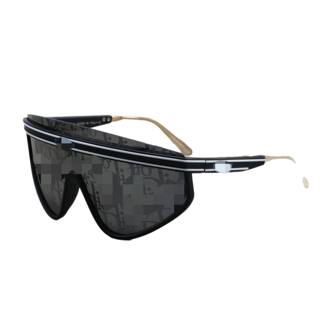 Ladies Cat-Eye Sunglasses with Modern Design Bowlift